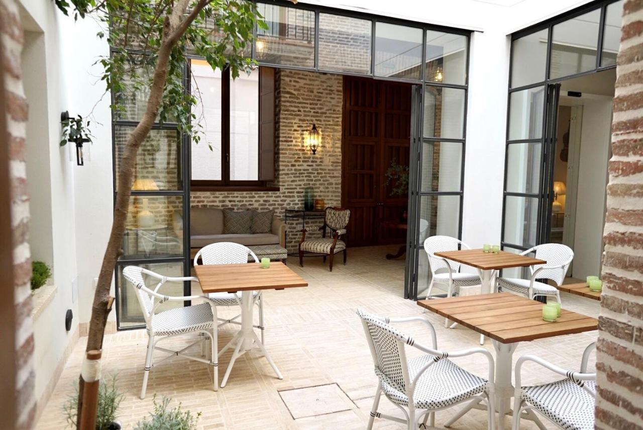 Hotel Amadeus Sevilla Sevilha Exterior foto