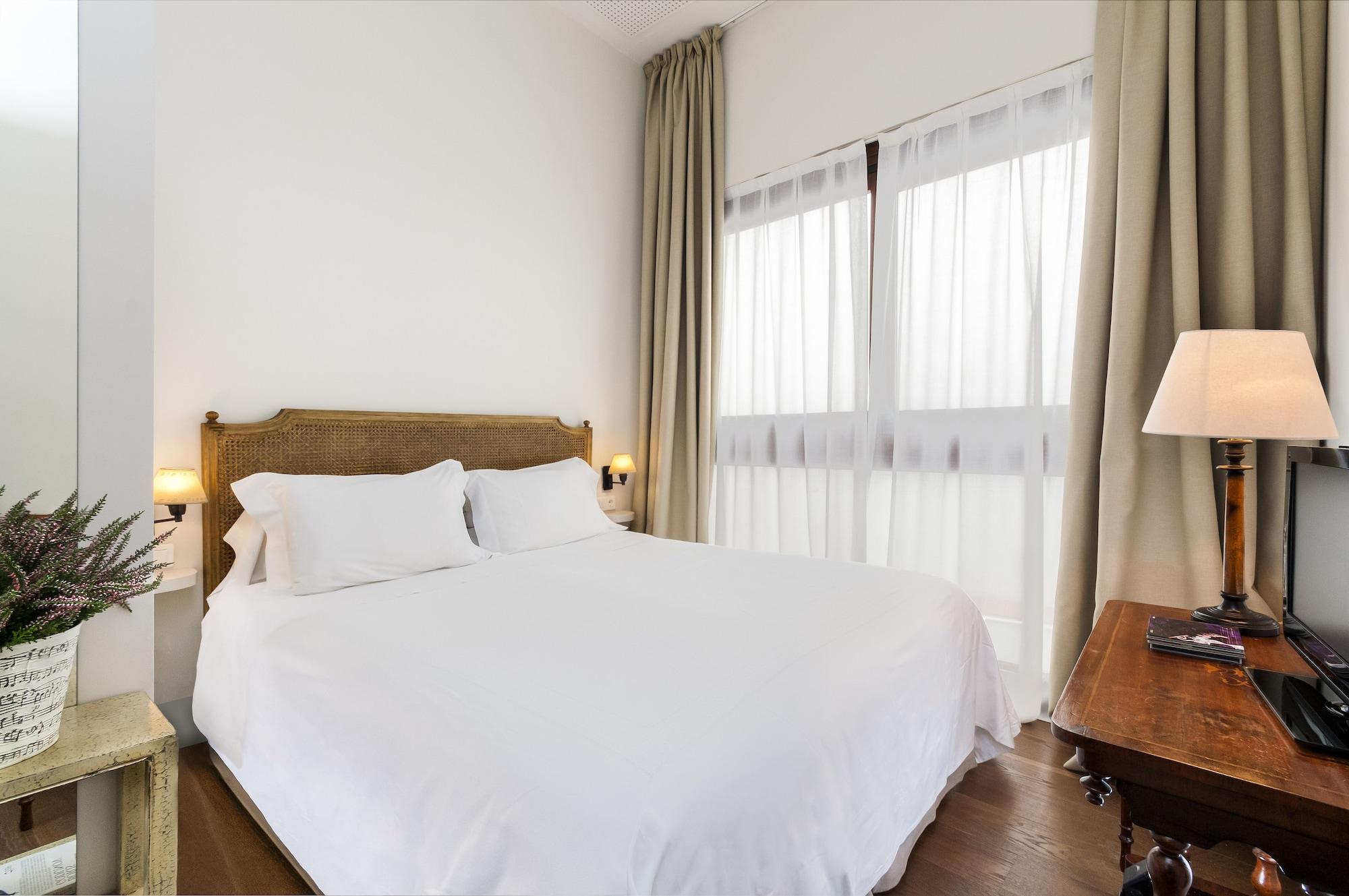 Hotel Amadeus Sevilla Sevilha Exterior foto
